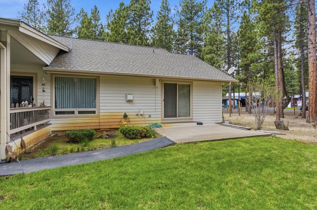 51730 Pine Loop Drive, La Pine, OR 97739