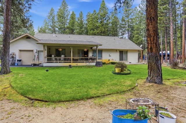 51730 Pine Loop Drive, La Pine, OR 97739