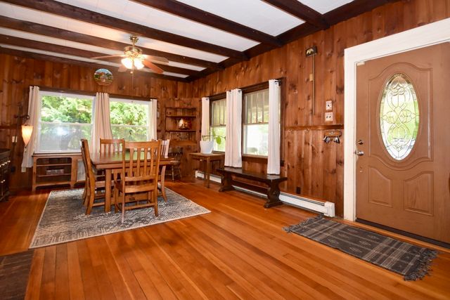 329 Wareham Rd, Marion, MA 02738