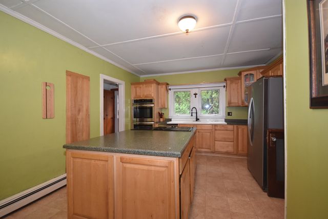 329 Wareham Rd, Marion, MA 02738