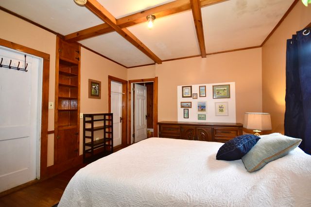 329 Wareham Rd, Marion, MA 02738