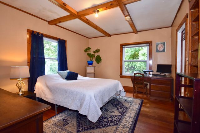 329 Wareham Rd, Marion, MA 02738