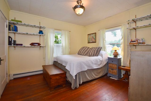 329 Wareham Rd, Marion, MA 02738