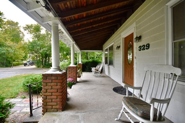 329 Wareham Rd, Marion, MA 02738