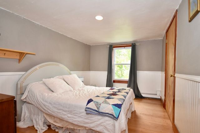 329 Wareham Rd, Marion, MA 02738