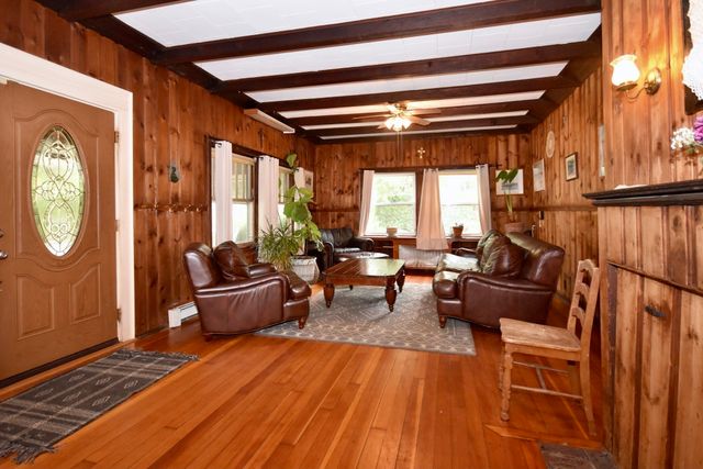 329 Wareham Rd, Marion, MA 02738