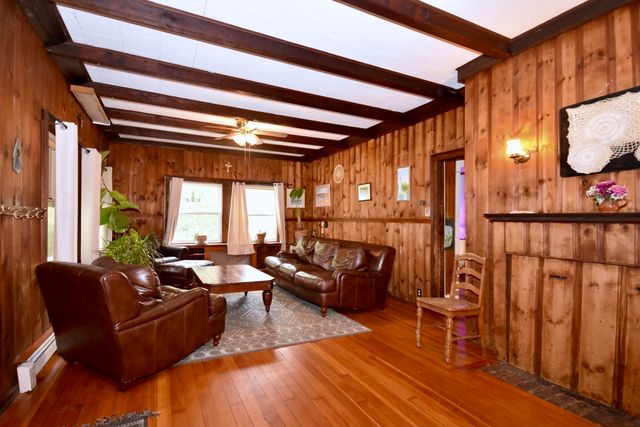 329 Wareham Rd, Marion, MA 02738