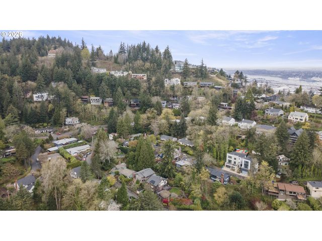 2944 Nw VERDE VISTA Ter, Portland, OR 97210