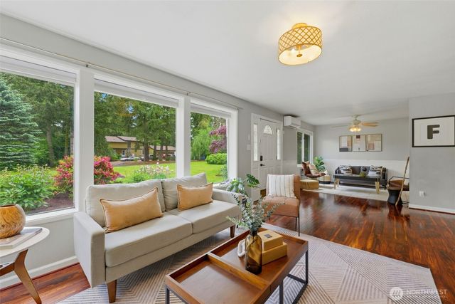 10612 Lake Steilacoom Drive SW, Lakewood, WA 98498