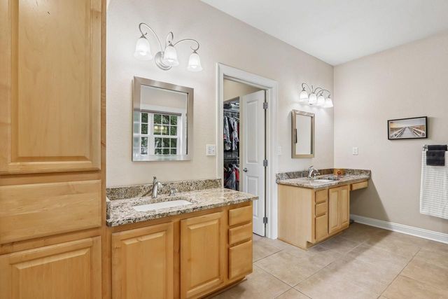 749 Prestwick COURT, Oconomowoc, WI 53066