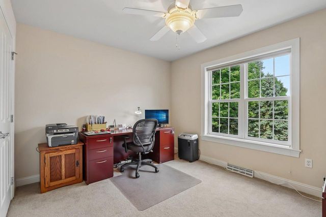 749 Prestwick COURT, Oconomowoc, WI 53066