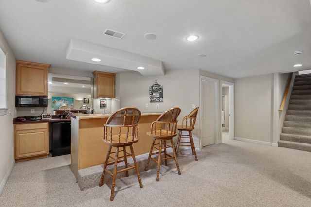 749 Prestwick COURT, Oconomowoc, WI 53066