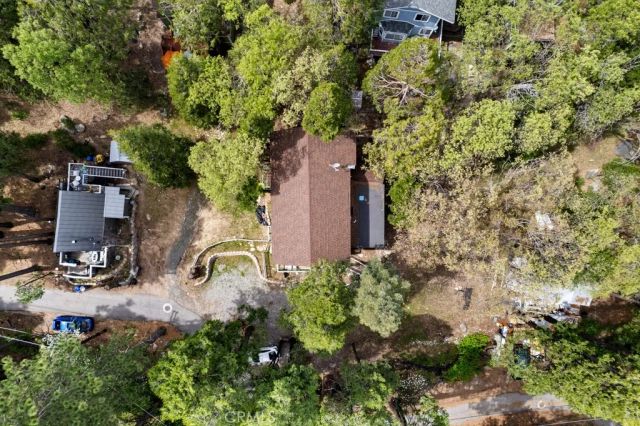 27538 Meadow Drive, Lake Arrowhead, CA 92352