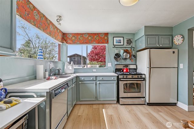 176 Maple Street, Camano Island, WA 98282
