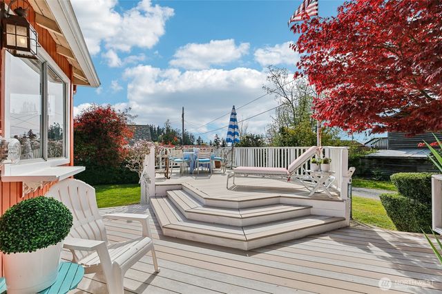 176 Maple Street, Camano Island, WA 98282
