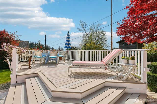 176 Maple Street, Camano Island, WA 98282
