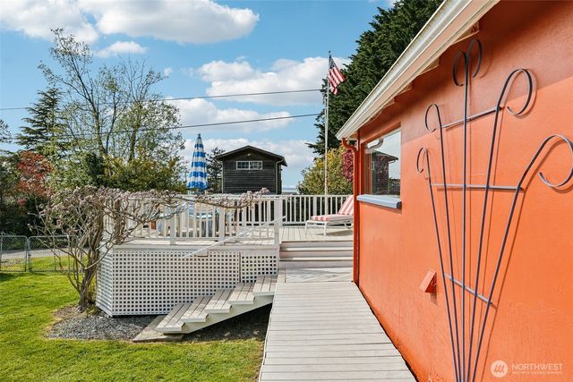 176 Maple Street, Camano Island, WA 98282