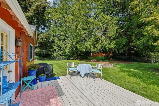 176 Maple Street, Camano Island, WA 98282