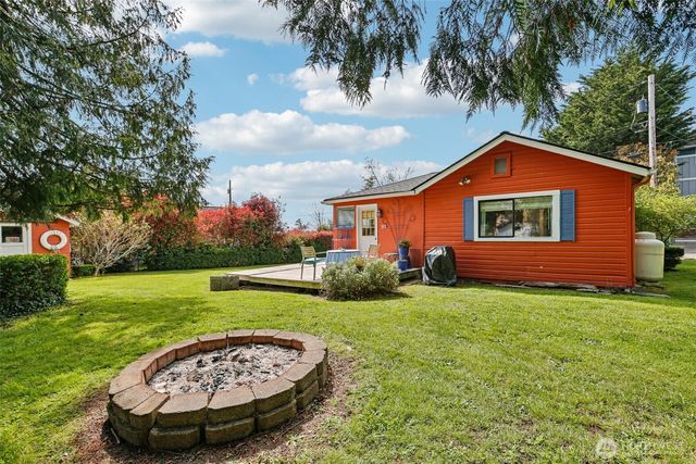 176 Maple Street, Camano Island, WA 98282