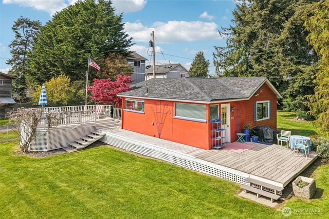 176 Maple Street, Camano Island, WA 98282