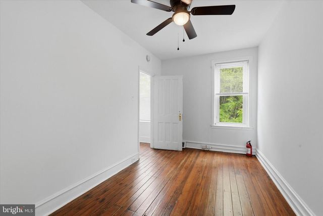 3323 KRAIL ST, Philadelphia, PA 19129