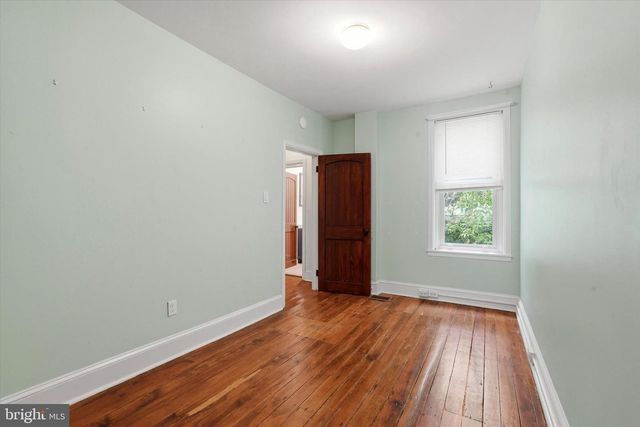3323 KRAIL ST, Philadelphia, PA 19129