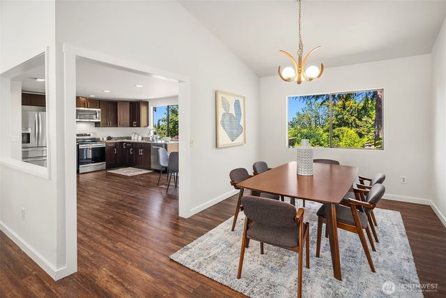 14428 SE 49th Street, Bellevue, WA 98006