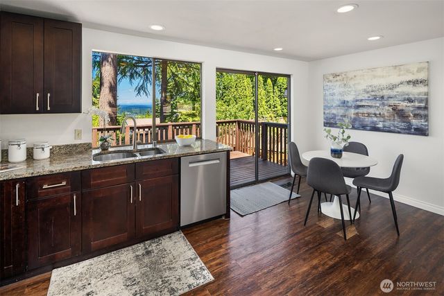 14428 SE 49th Street, Bellevue, WA 98006
