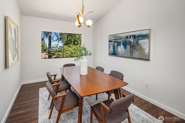 14428 SE 49th Street, Bellevue, WA 98006