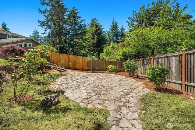 14428 SE 49th Street, Bellevue, WA 98006