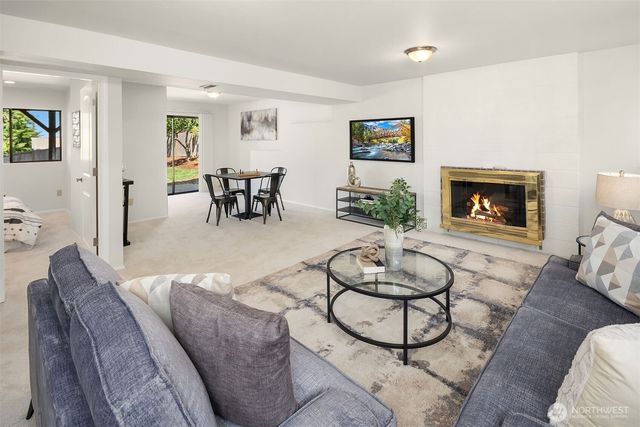 14428 SE 49th Street, Bellevue, WA 98006