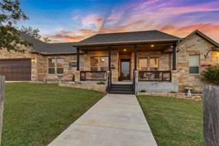207 Emeralds DR, Burnet, TX 78611