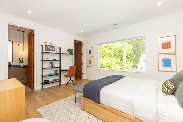 812 Herrin Avenue, Charlotte, NC 28205