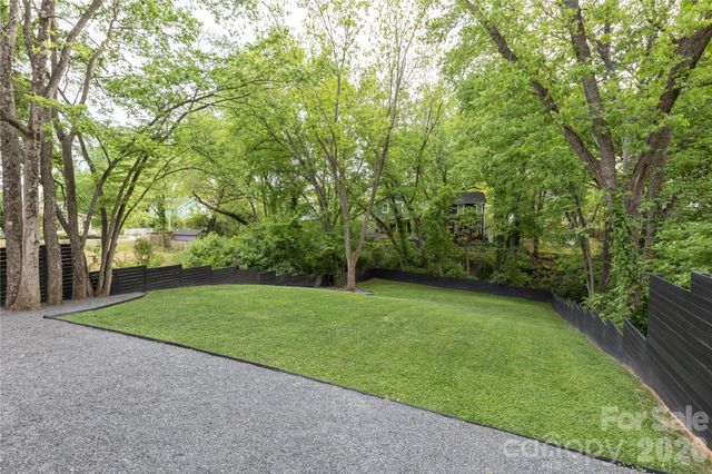 812 Herrin Avenue, Charlotte, NC 28205