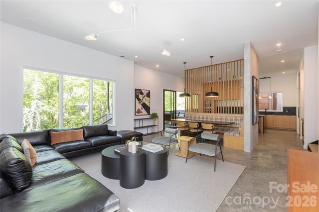 812 Herrin Avenue, Charlotte, NC 28205