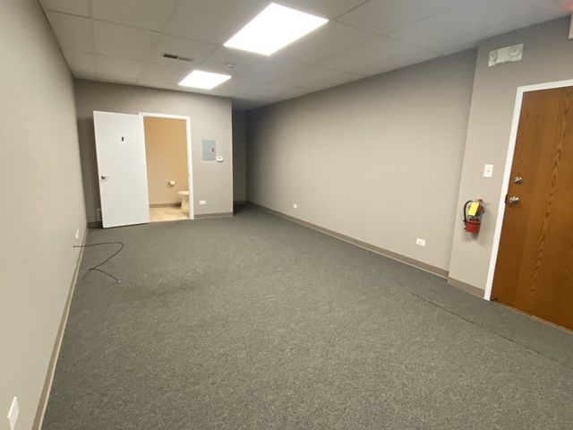 10610 S Cicero Avenue 1, Oak Lawn, IL 60453