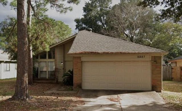 15227 Beechnut, Houston, TX 77083