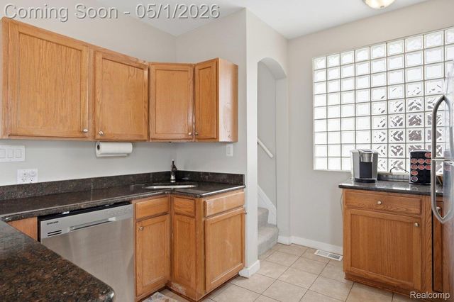 1373 Beaconsfield Avenue, Grosse Pointe Park, MI 48230