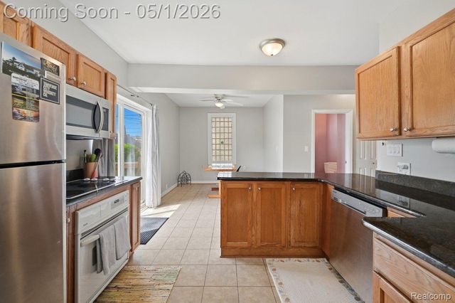 1373 Beaconsfield Avenue, Grosse Pointe Park, MI 48230