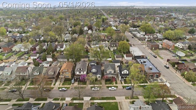 1373 Beaconsfield Avenue, Grosse Pointe Park, MI 48230