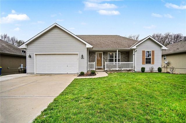 18600 Woodruff Street, Smithville, MO 64089