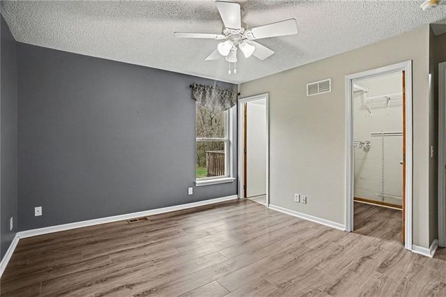 18600 Woodruff Street, Smithville, MO 64089