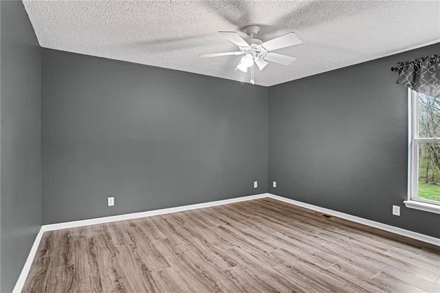 18600 Woodruff Street, Smithville, MO 64089