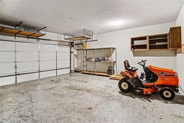 18600 Woodruff Street, Smithville, MO 64089