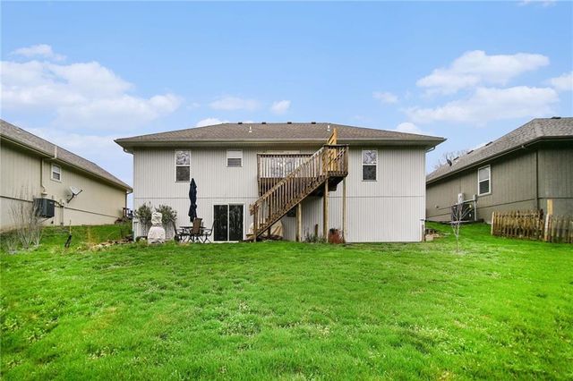 18600 Woodruff Street, Smithville, MO 64089