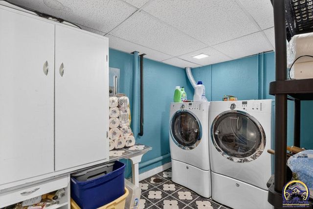 1503 SW 29th TER, Topeka, KS 66611