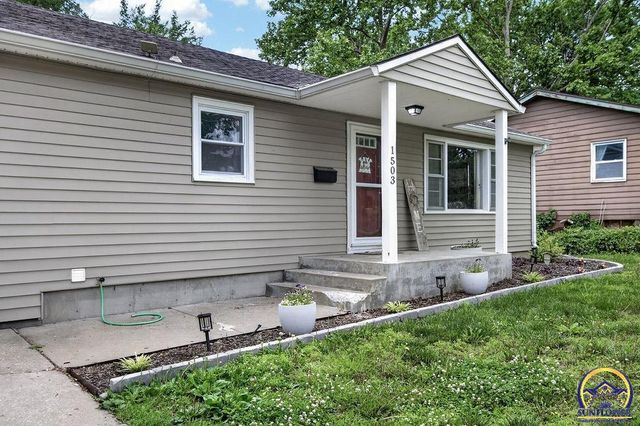 1503 SW 29th TER, Topeka, KS 66611