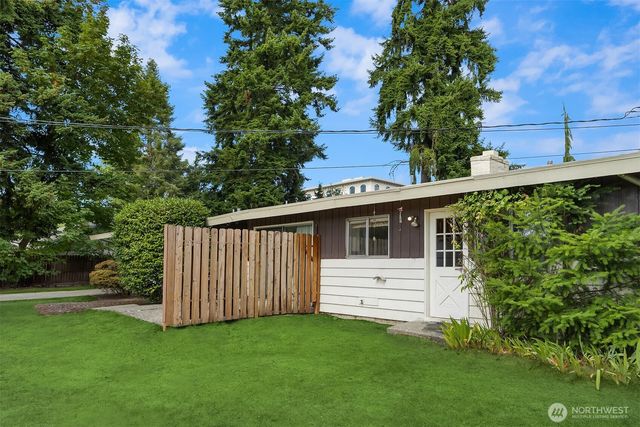 1816 114th Avenue NE, Bellevue, WA 98004