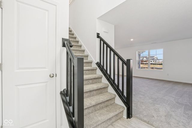 1730 N Meadow Brook Drive, Greenfield, IN 46140