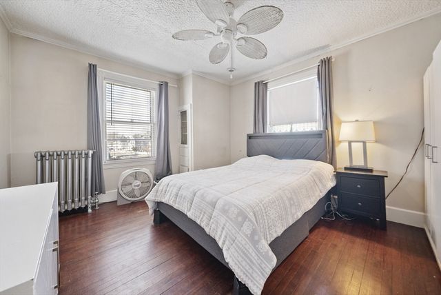 47 Salem St, Haverhill, MA 01835